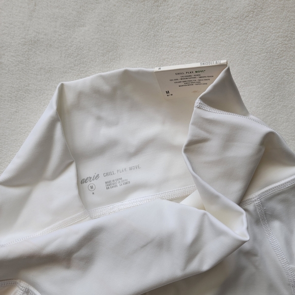 Aerie Move Leggings - Picture 3 of 3